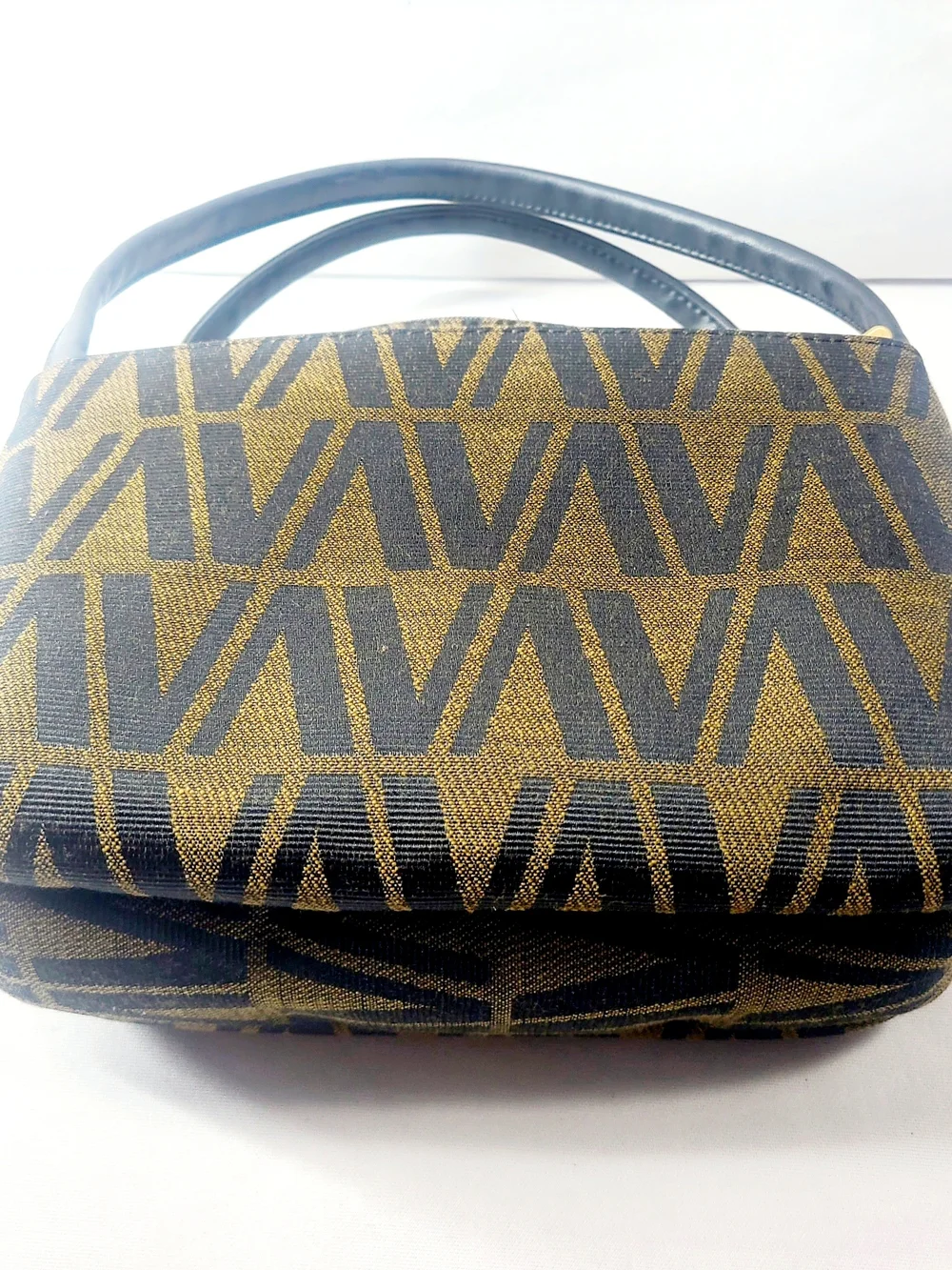 Vincenzo Valentink Women's Patterned Bag in Olive and Black
